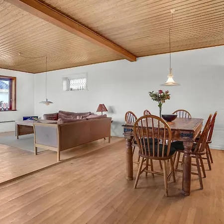 Beautiful In With Kitchen *