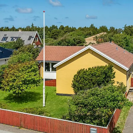 Beautiful In With Kitchen Holiday home *